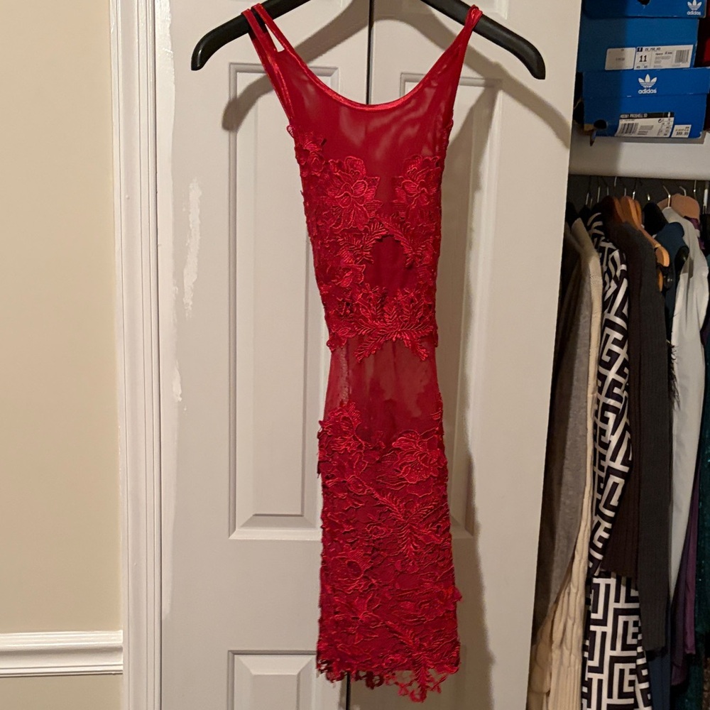 Elegant Red Lace Mini Dress